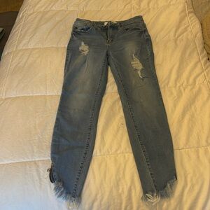 Women’s KanCan Jeans, size 5, Cut off at Ankle with Zipper
